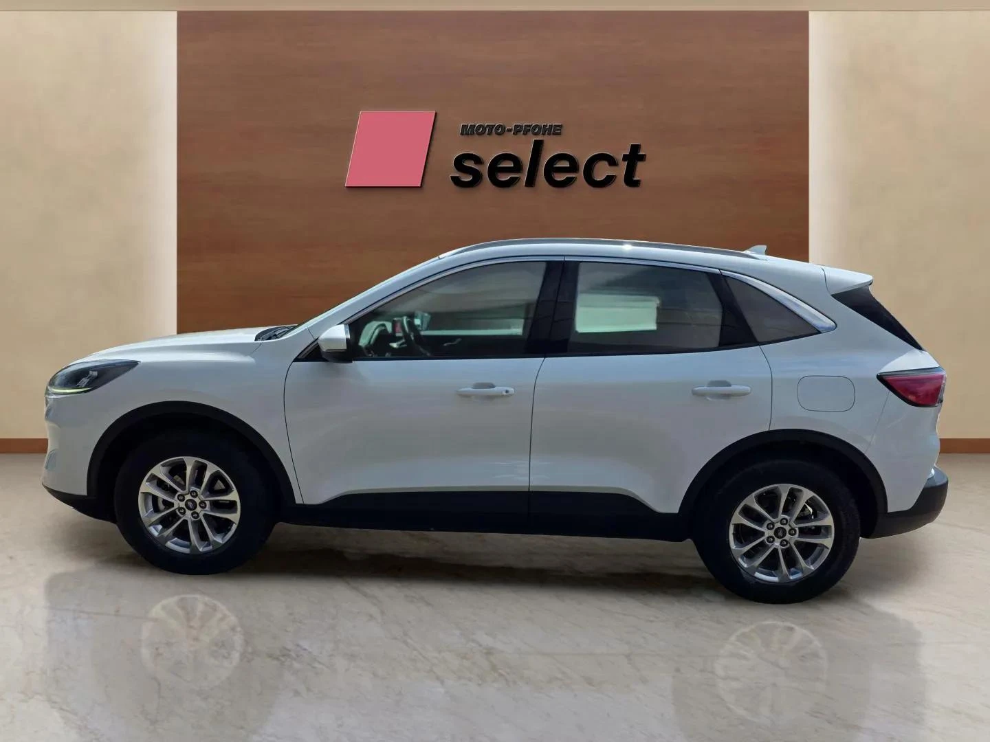 Ford Kuga 2.5 FHEV - изображение 2