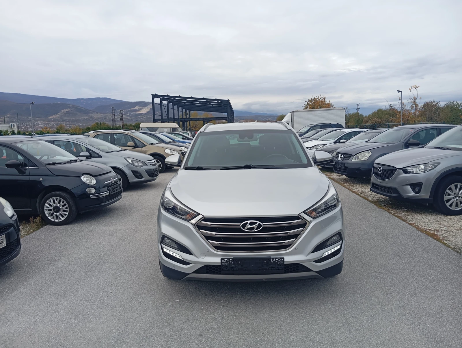 Hyundai Tucson 2.0 дизел 4/4 - изображение 9