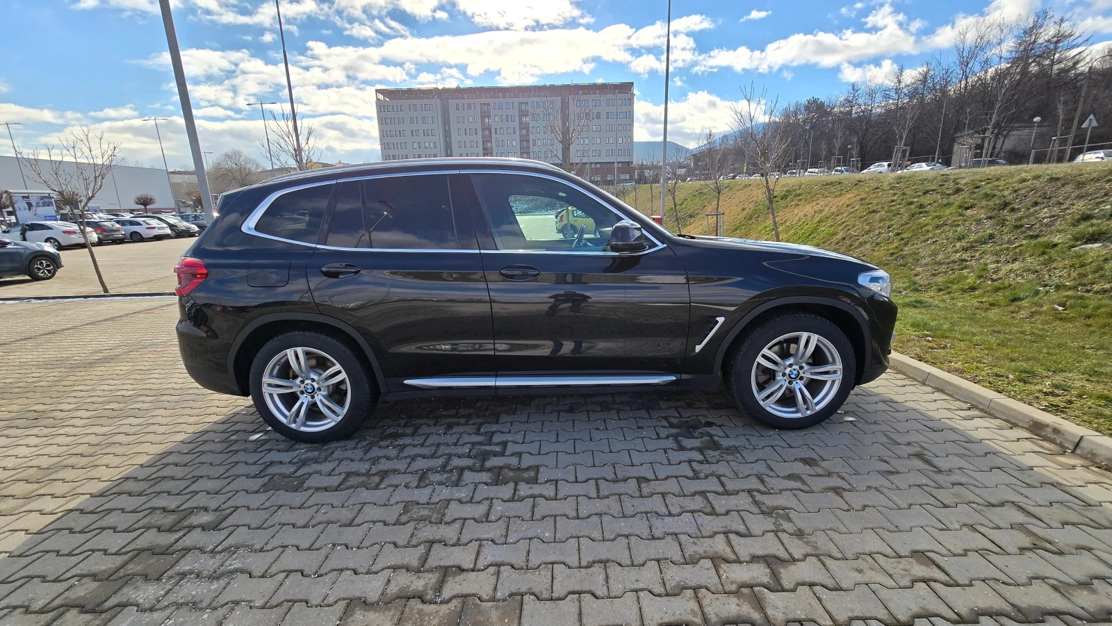 BMW X3 30i X-Line - изображение 8