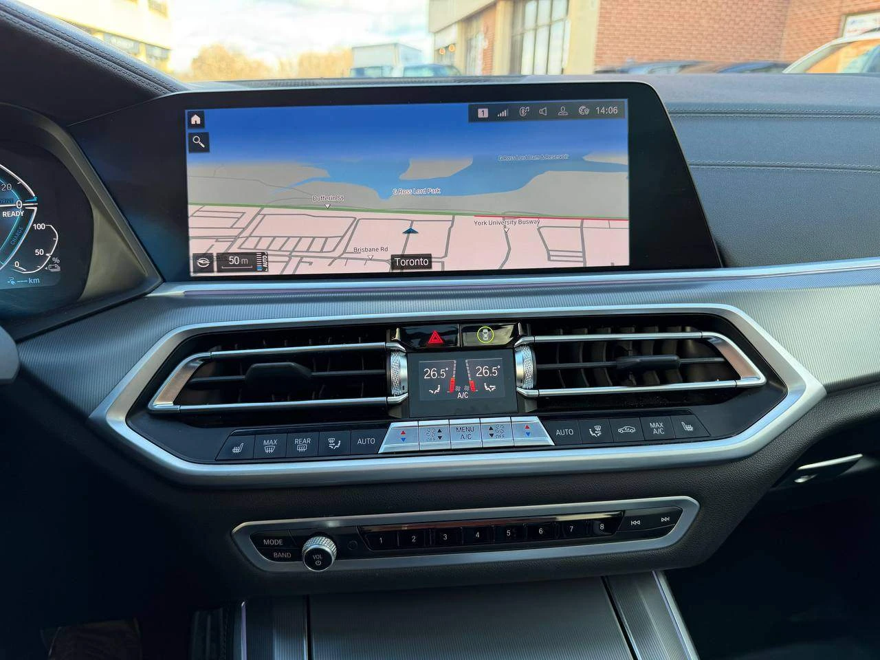 BMW X5 xDrive45e * * CARFAX * * АВТО КРЕДИТ * * , снимка 13 - Автомобили и джипове - 53919544