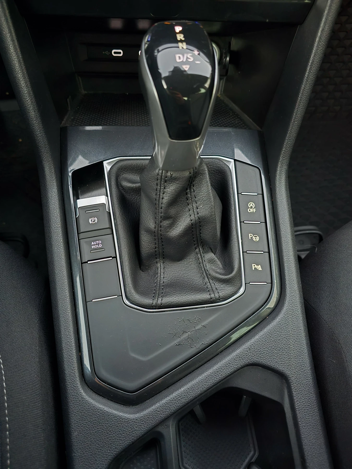 VW Tiguan, снимка 5 - Автомобили и джипове - 54370885