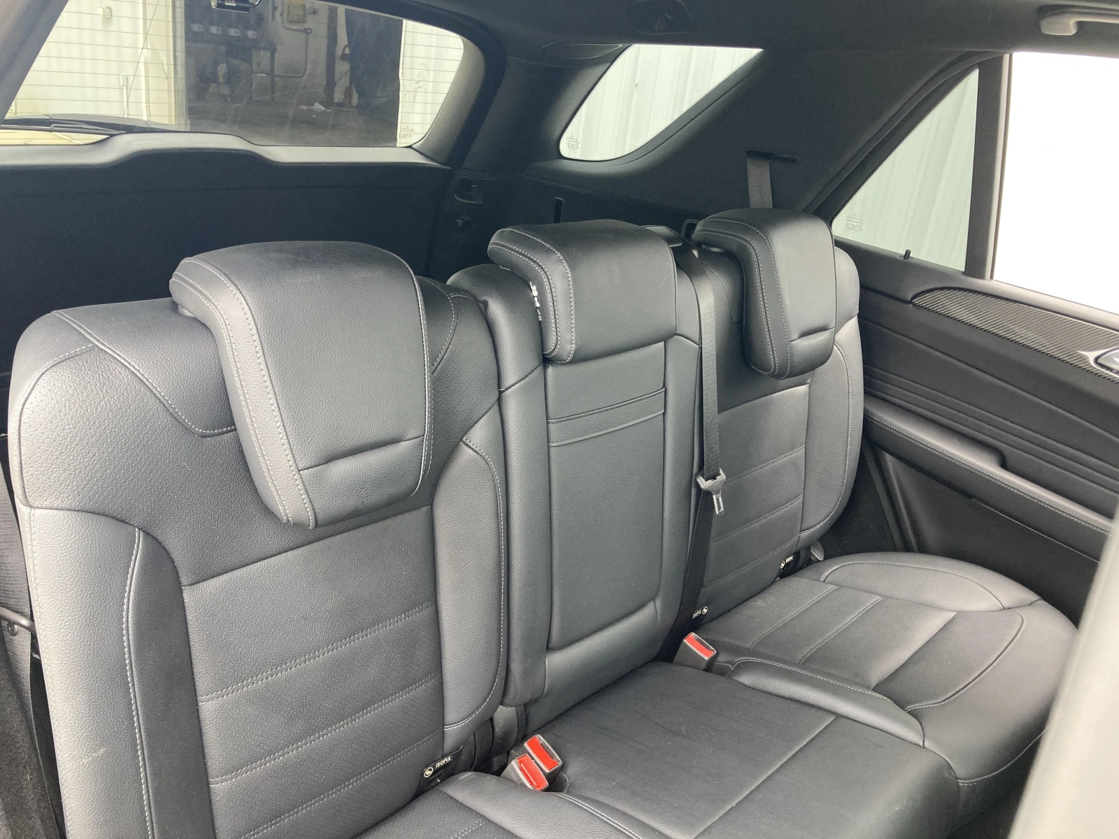 Mercedes-Benz GLE 43 AMG * CARFAX * ОПЦИЯ ЗА ФИНАНСИРАНЕ, снимка 13 - Автомобили и джипове - 56062774