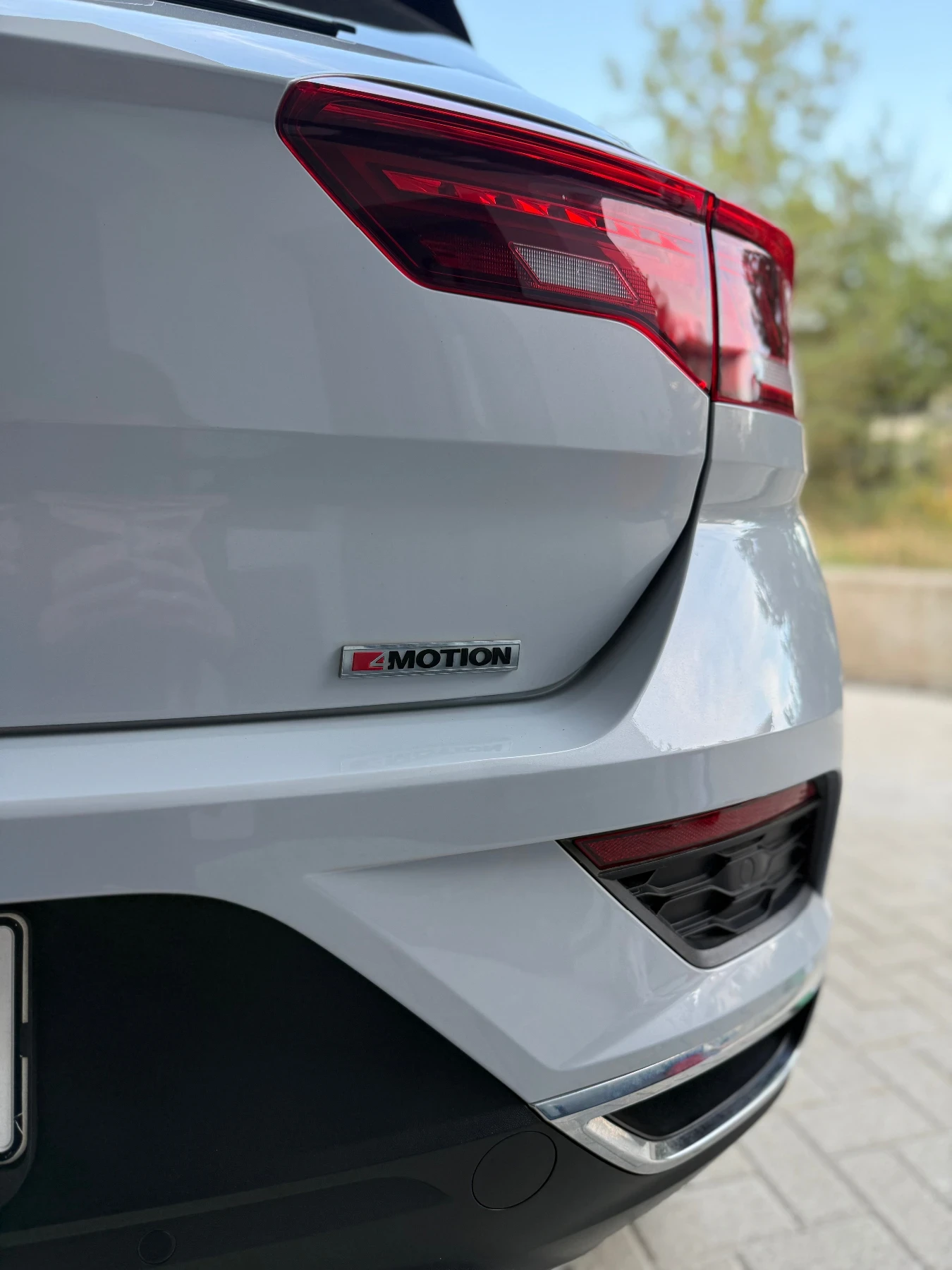 VW T-Roc 2.0 4x4 150к.с автоматик, снимка 15 - Автомобили и джипове - 56324480