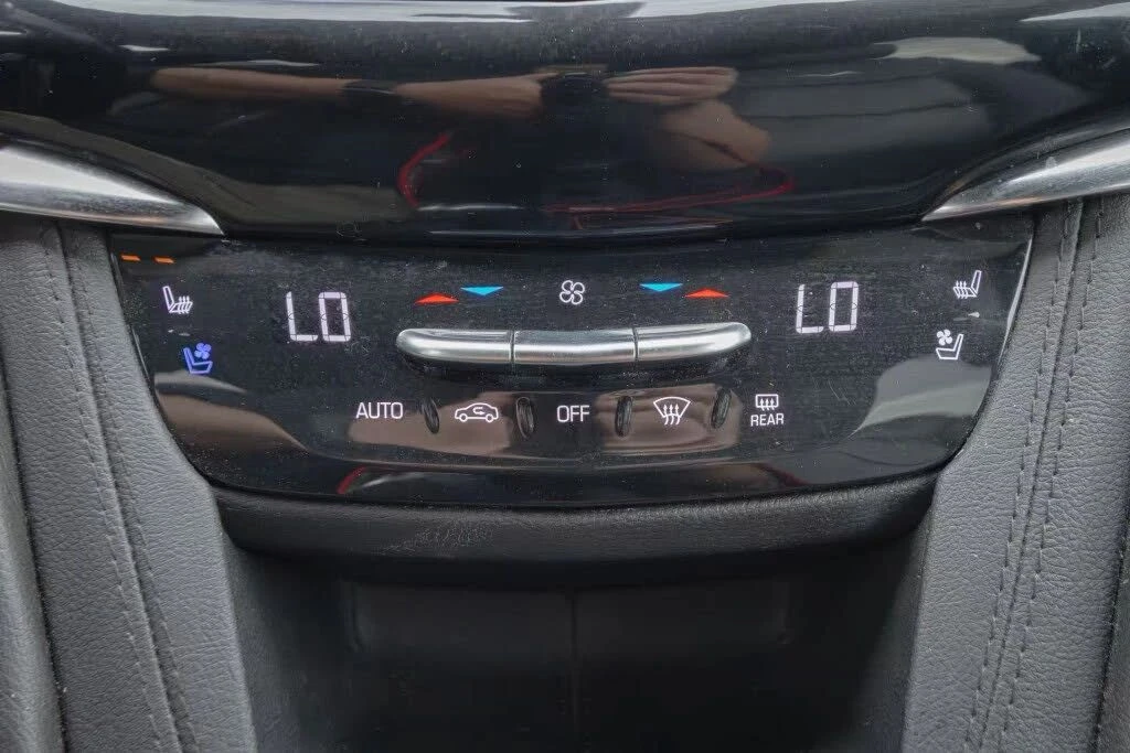 Cadillac XT6, снимка 14 - Автомобили и джипове - 56690047