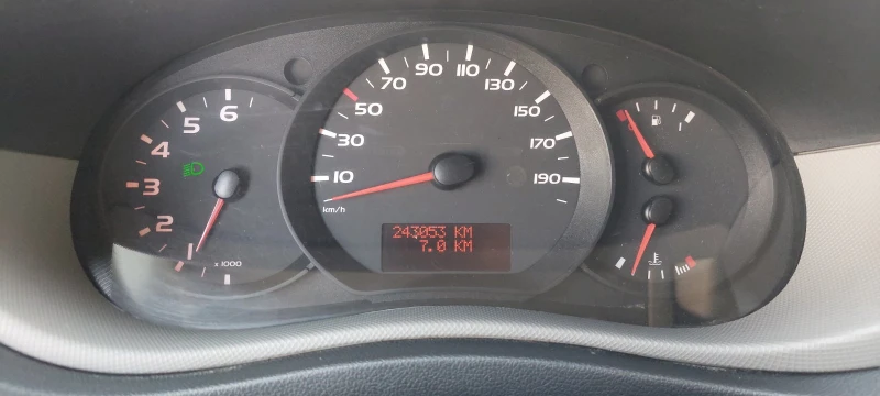 Renault Master 2.3 dci клима, снимка 3 - Бусове и автобуси - 51463089