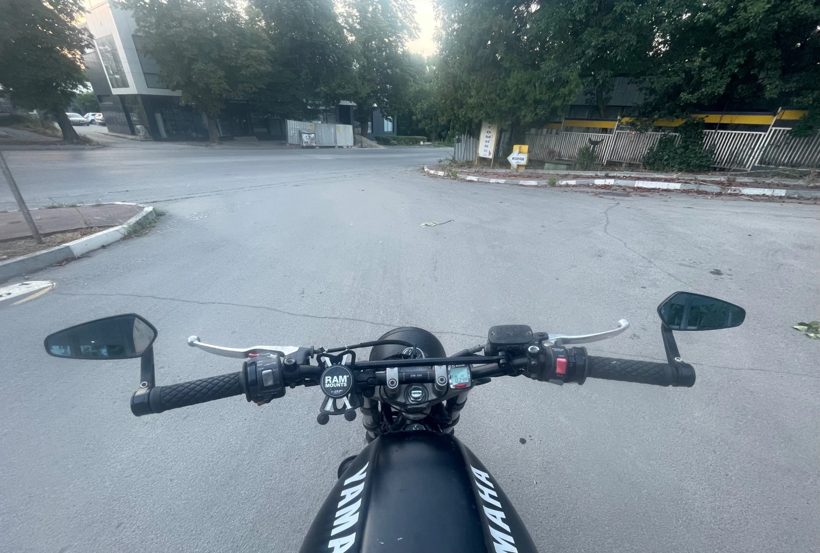Yamaha XJ Cafe racer - изображение 10
