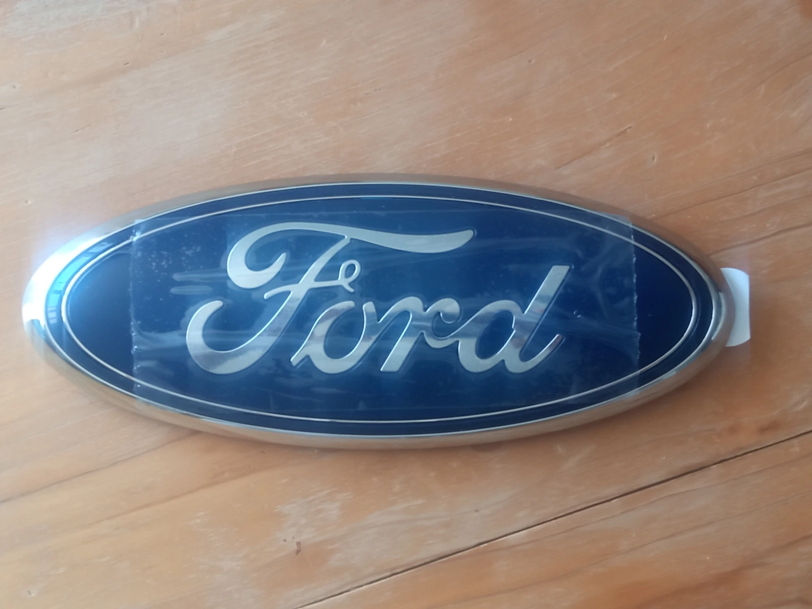 Емблема лого за FORD с p/n AA83402A16AD