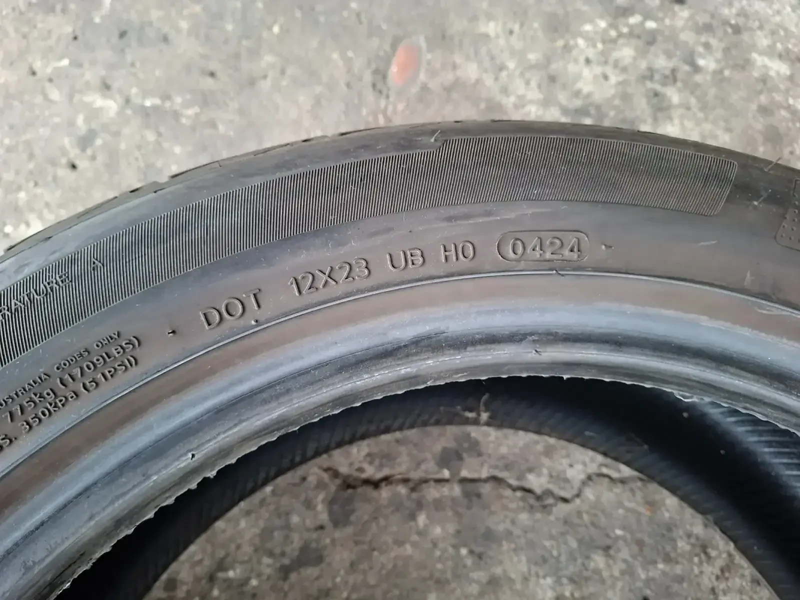 Гуми Летни 235/50R19, снимка 6 - Гуми и джанти - 55657018