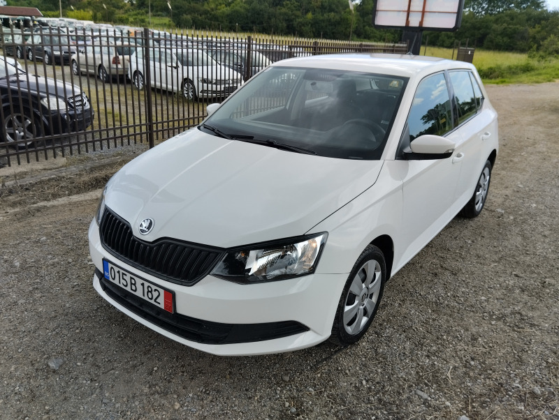 Skoda Fabia 1.0 MPI БЕНЗИН, снимка 1 - Автомобили и джипове - 46472410