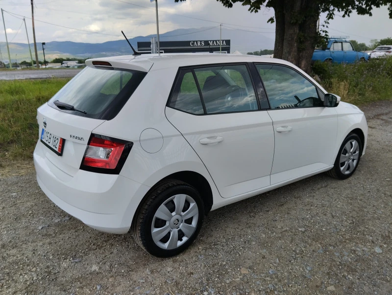 Skoda Fabia 1.0 MPI БЕНЗИН, снимка 4 - Автомобили и джипове - 46472410