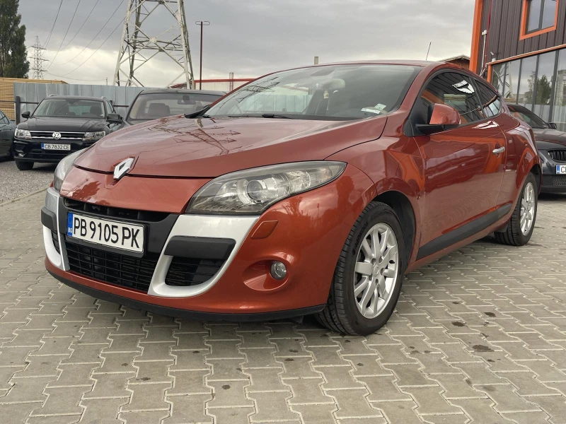 Renault Megane 1.9 DCI Coupe Privilege Кожа Подгрев Keyless, снимка 3 - Автомобили и джипове - 47469311