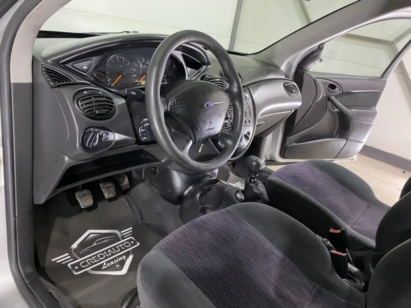 Ford Focus 1.8D, снимка 9 - Автомобили и джипове - 48054992