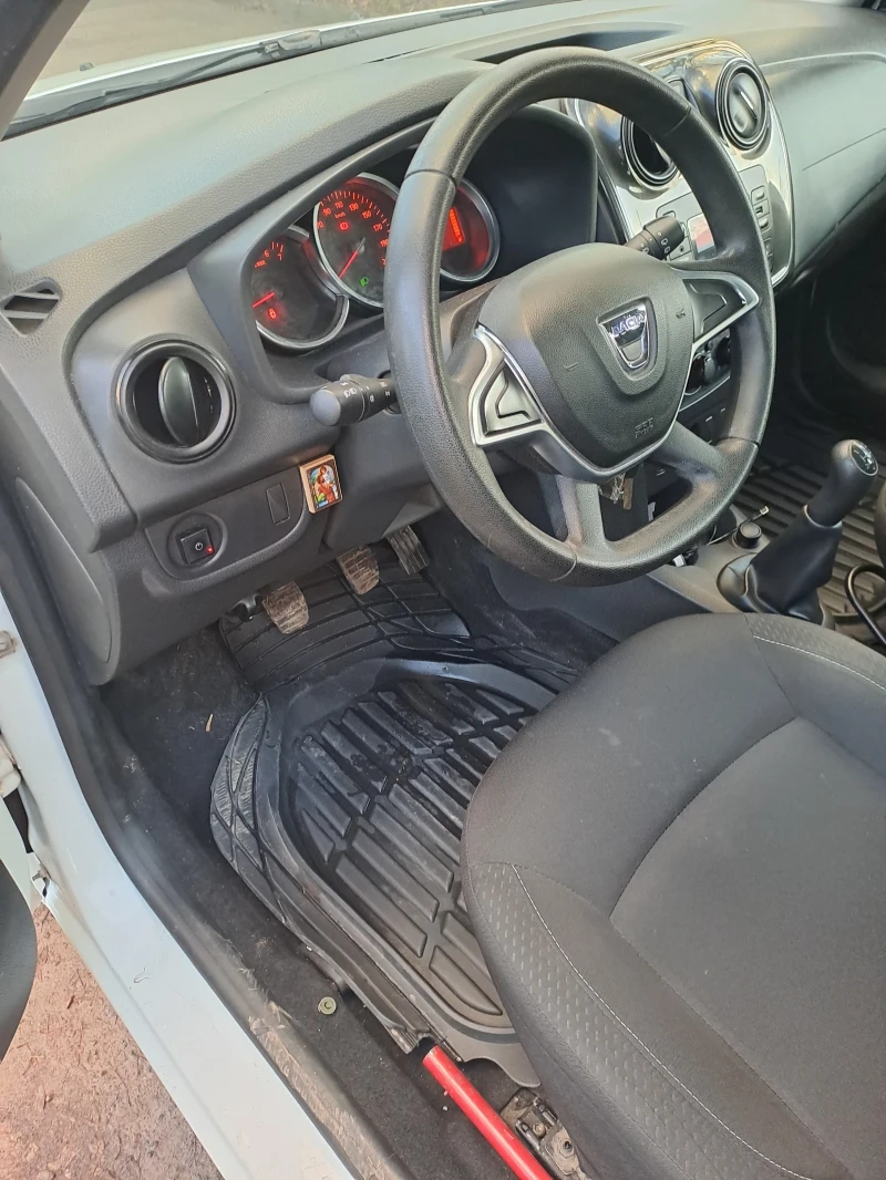 Dacia Sandero, снимка 11 - Автомобили и джипове - 48299705