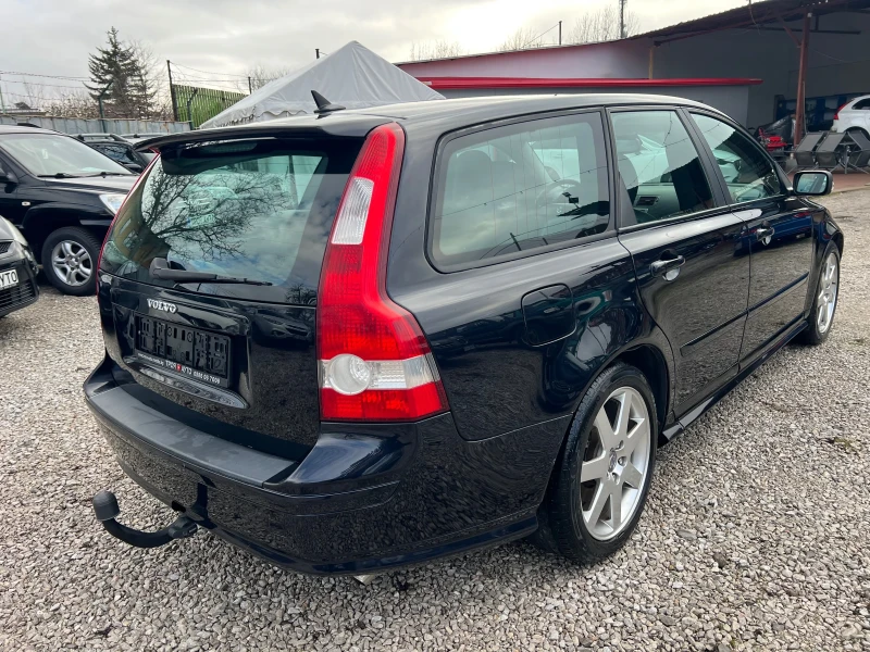 Volvo V50 T5 2.5T* 220кс* ШВЕЙЦАРИЯ* КОЖА* КСЕНОН* , снимка 6 - Автомобили и джипове - 53190630
