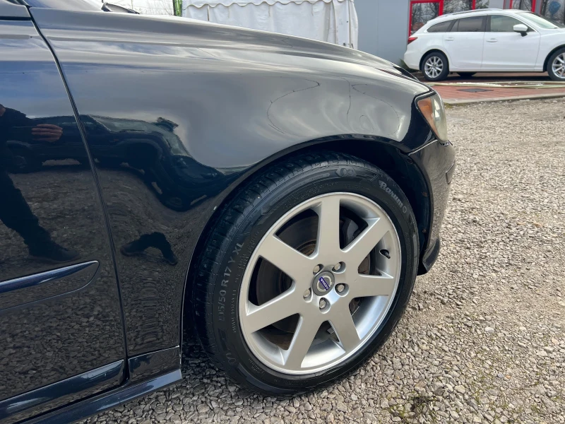 Volvo V50 T5 2.5T* 220кс* ШВЕЙЦАРИЯ* КОЖА* КСЕНОН* , снимка 10 - Автомобили и джипове - 53190630