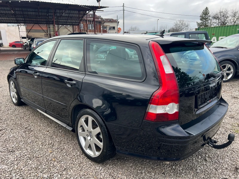 Volvo V50 T5 2.5T* 220кс* ШВЕЙЦАРИЯ* КОЖА* КСЕНОН* , снимка 8 - Автомобили и джипове - 53190630