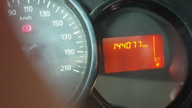 Dacia Dokker, снимка 8 - Автомобили и джипове - 53385529