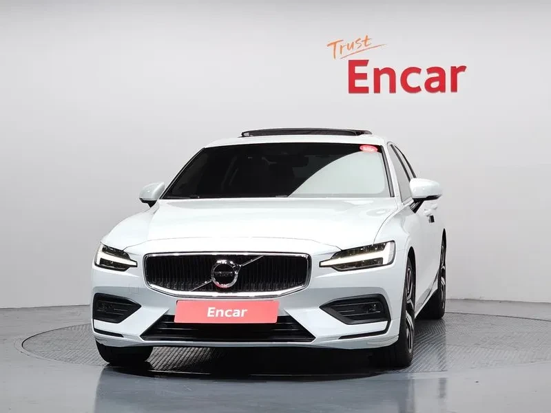 Volvo S60 T5 MOMENTUM, снимка 3 - Автомобили и джипове - 55294311