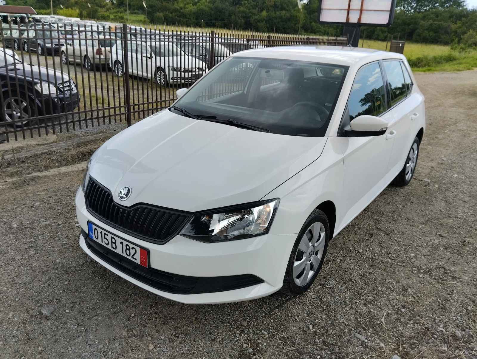 Skoda Fabia 1.0 MPI БЕНЗИН - изображение 2