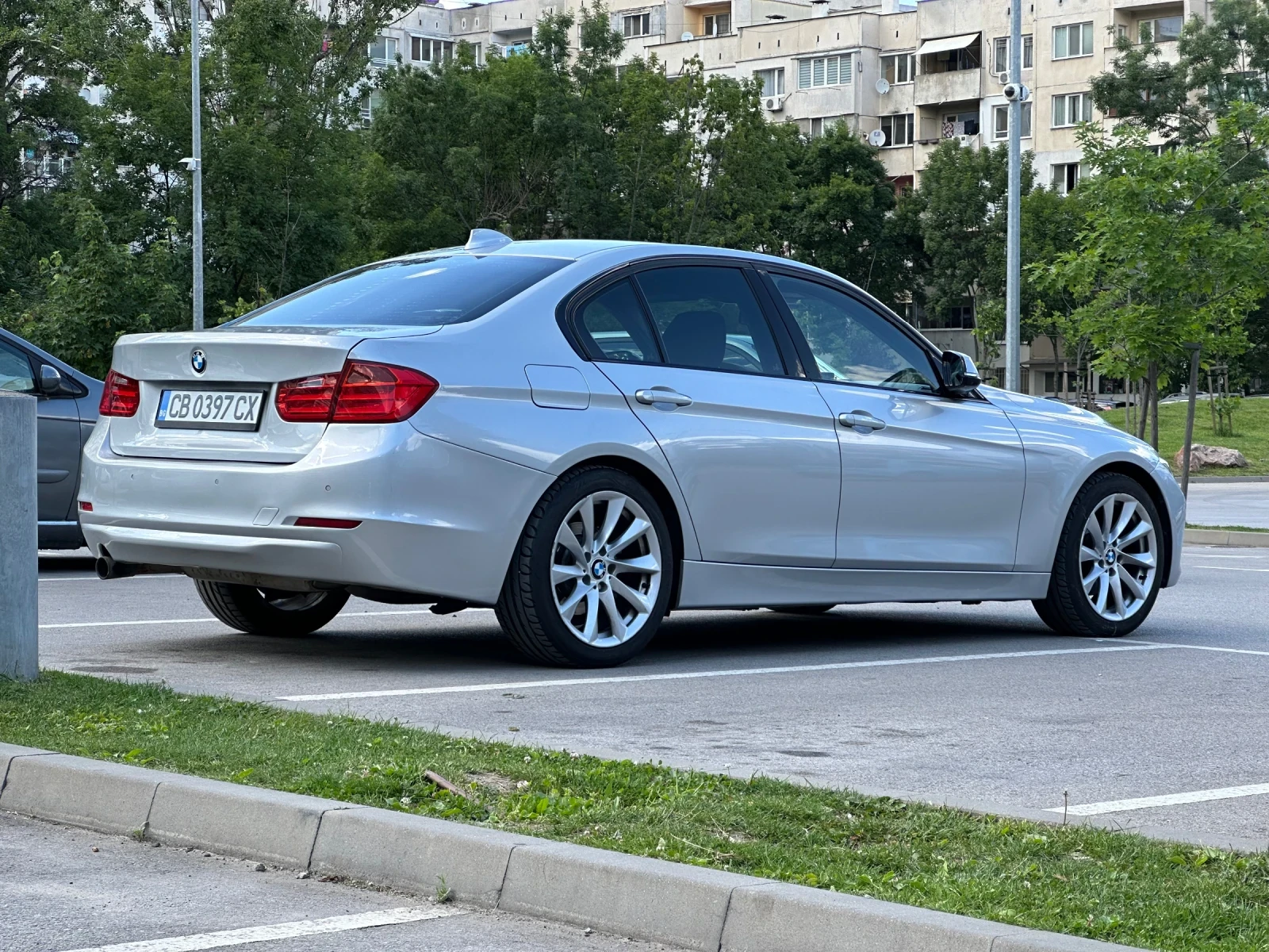 BMW 320  - изображение 4