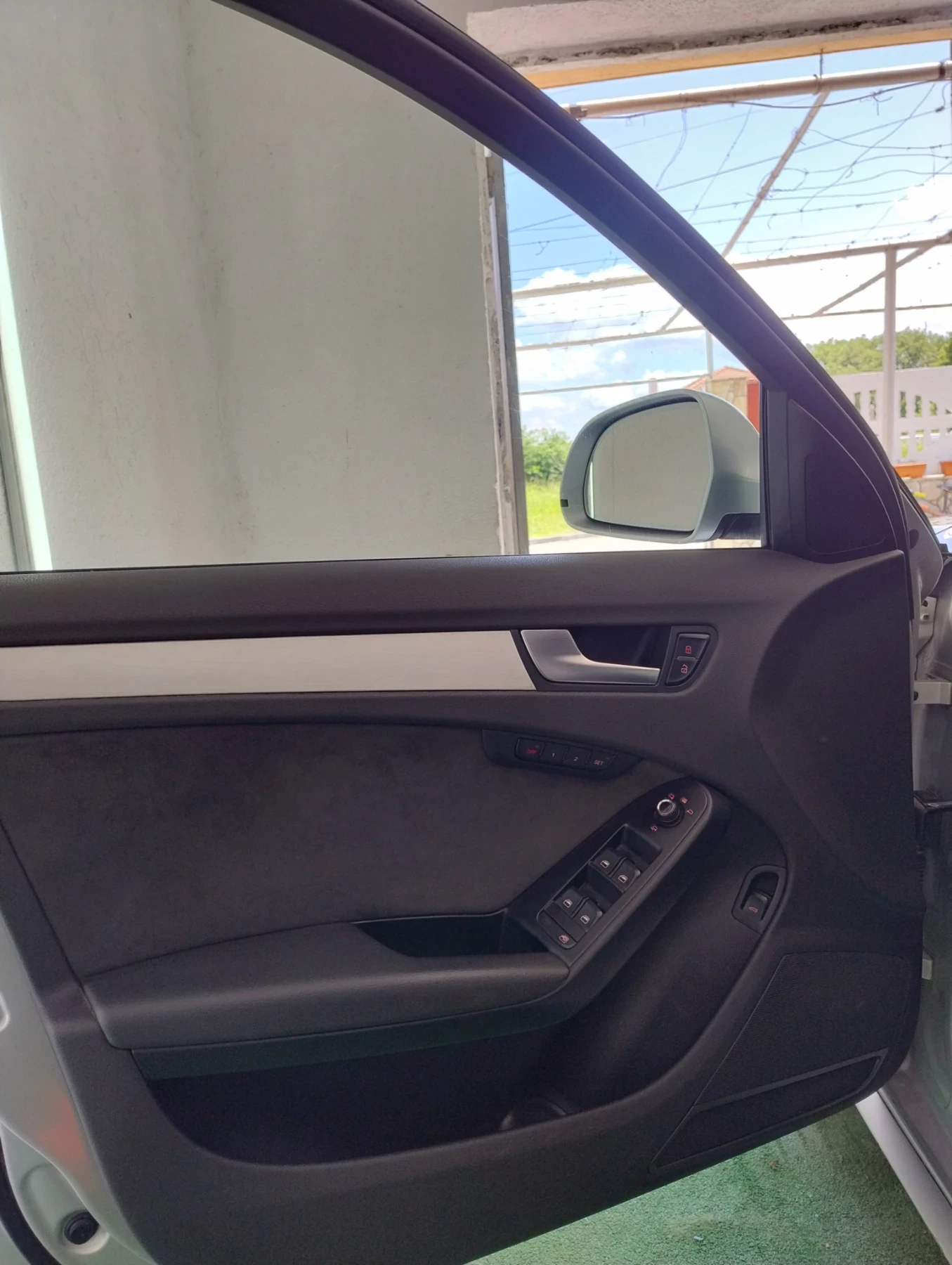 Audi A4 8 2.0 TDI S-Line | Mobile.bg   11