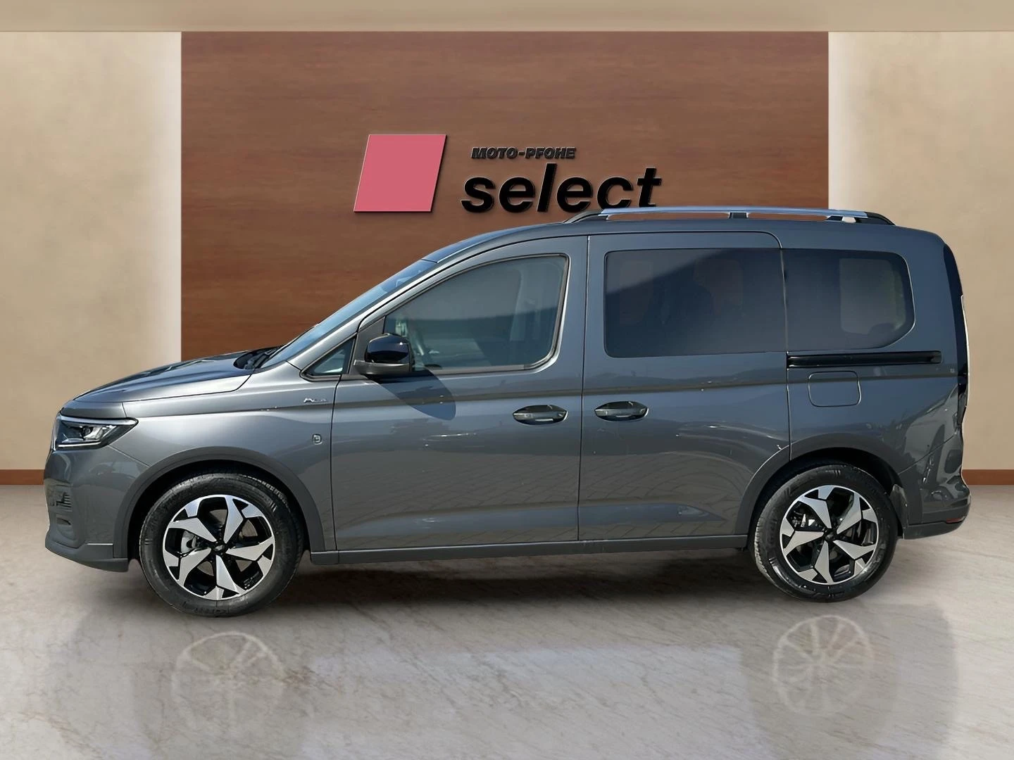 Ford Tourneo Connect 2.0 EcoBlue - изображение 3