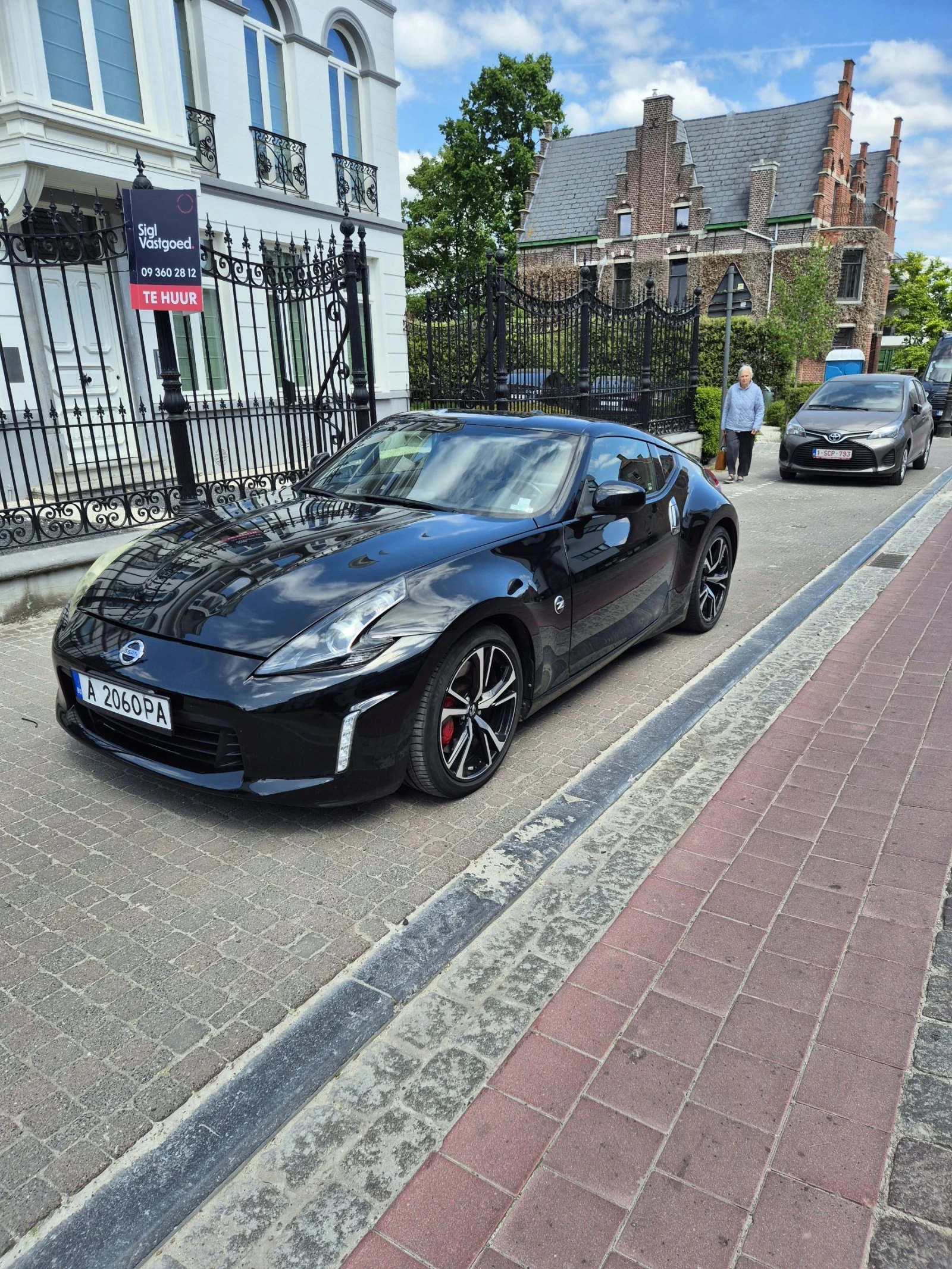 Nissan 370Z  - изображение 5