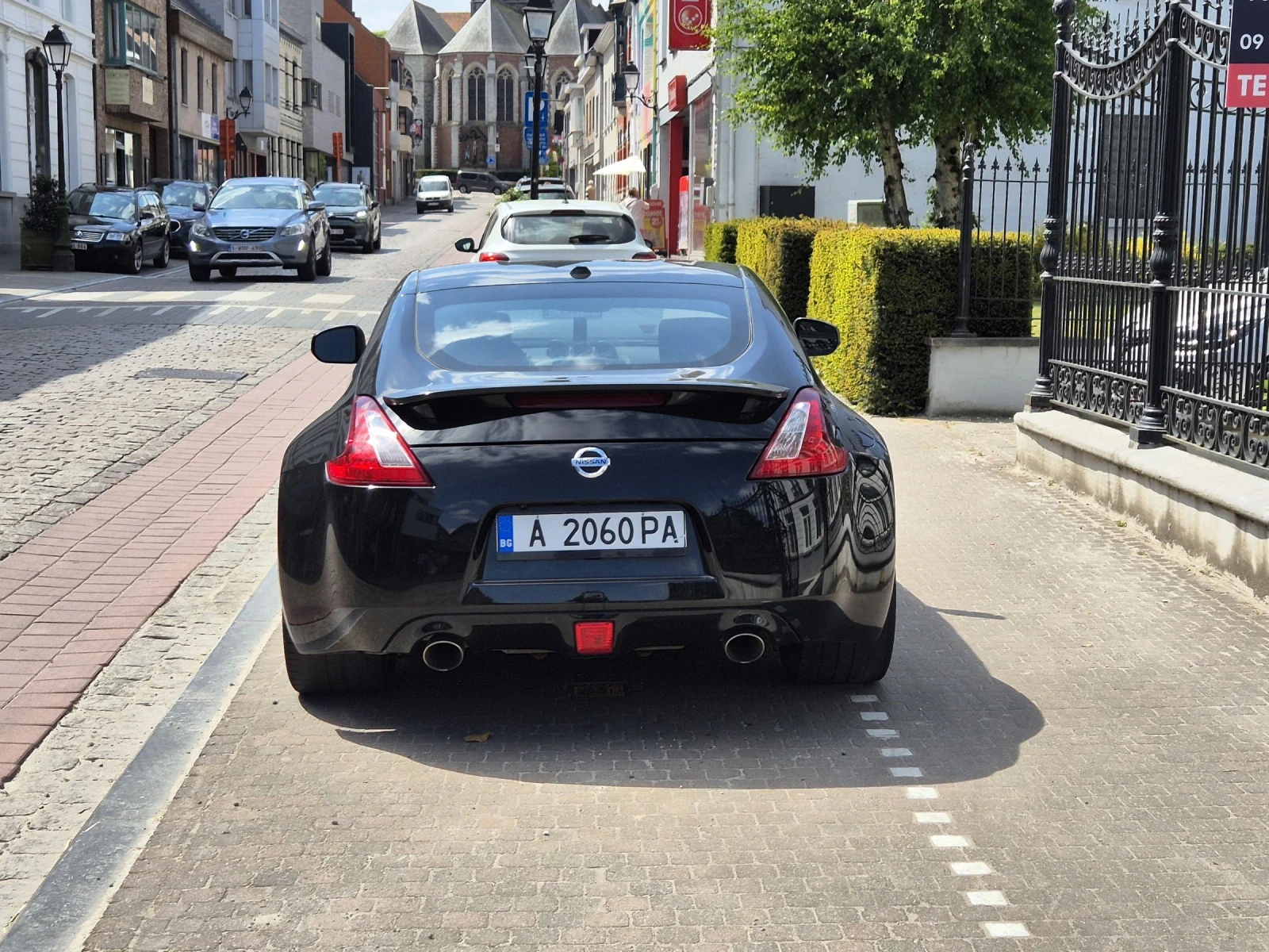 Nissan 370Z  - изображение 2