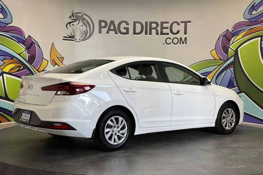 Hyundai Elantra * АВТО КРЕДИТ* ЦЕНА ДО БГ * Сервизна история *  - изображение 3