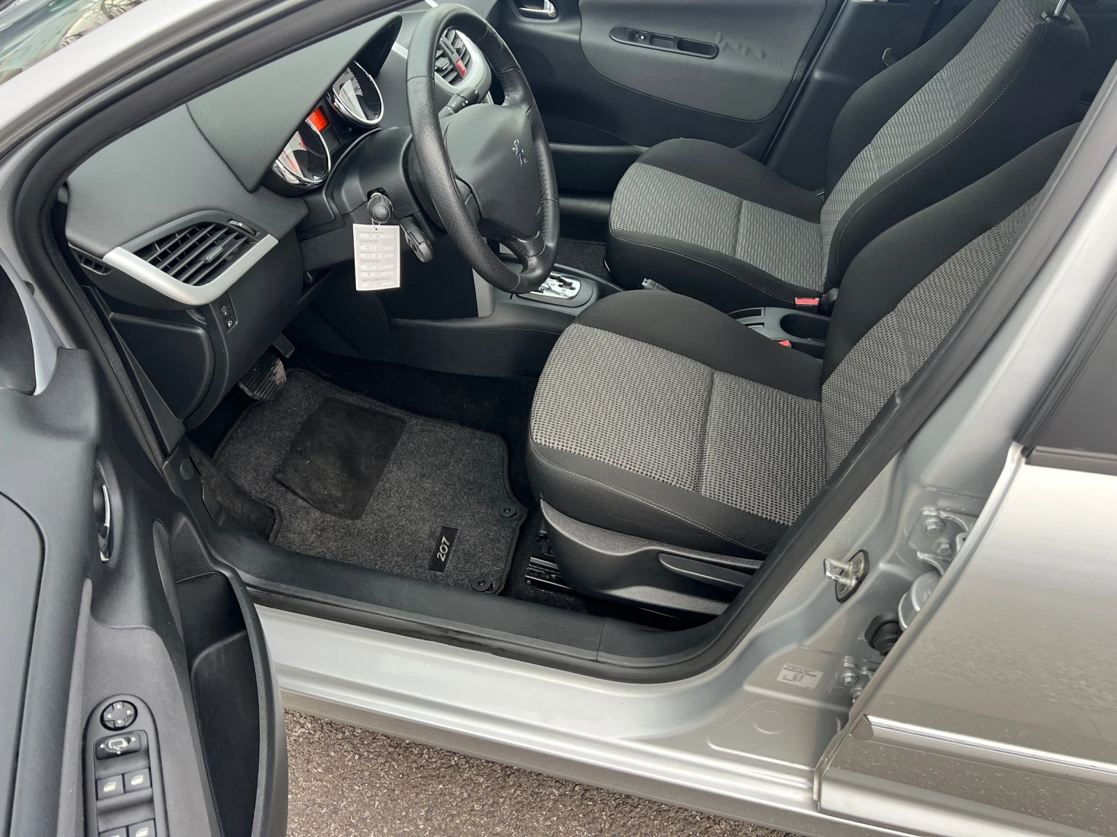 Peugeot 207 1.6i Avtomat - изображение 7