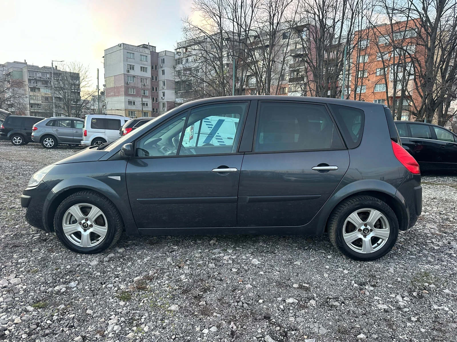 Renault Scenic 2.0I 133kc NAVI - изображение 2