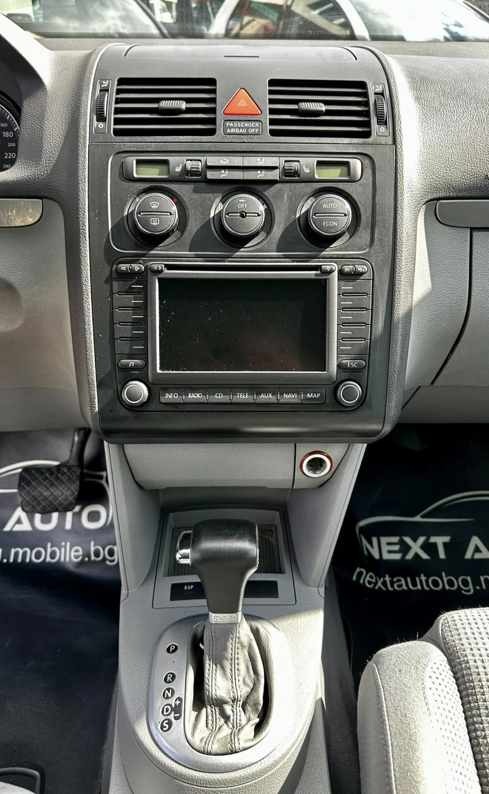 VW Touran 2.0D 140HP DSG NAVI - изображение 10