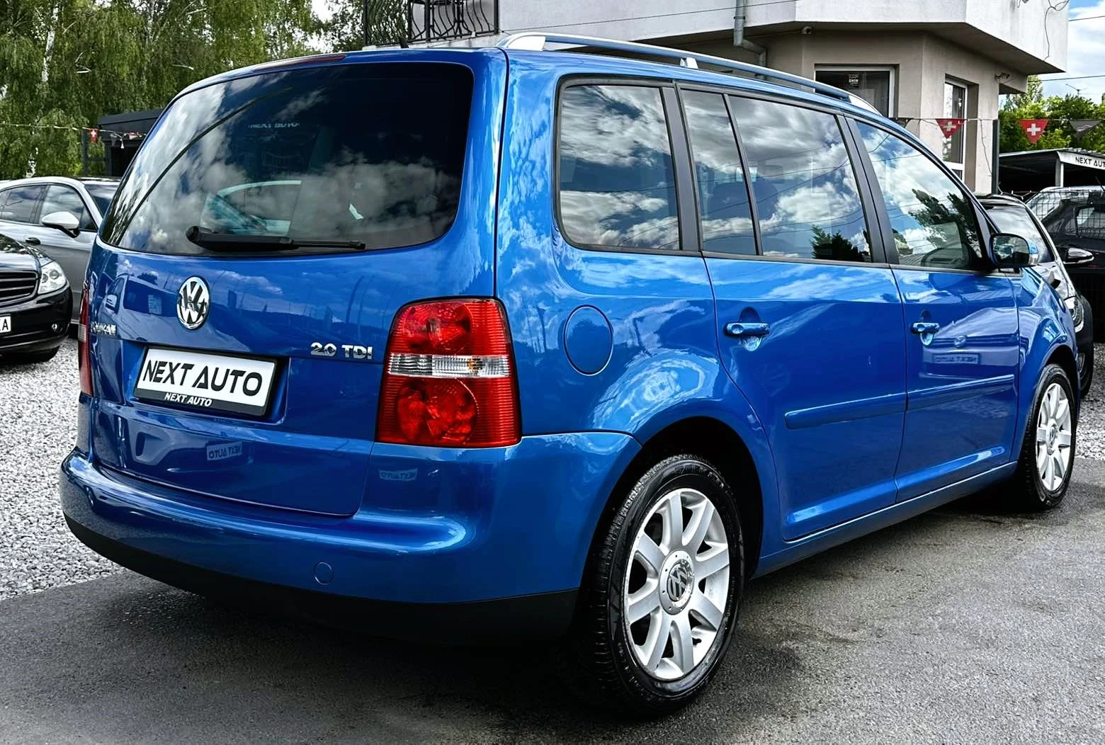 VW Touran 2.0D 140HP DSG NAVI - изображение 5