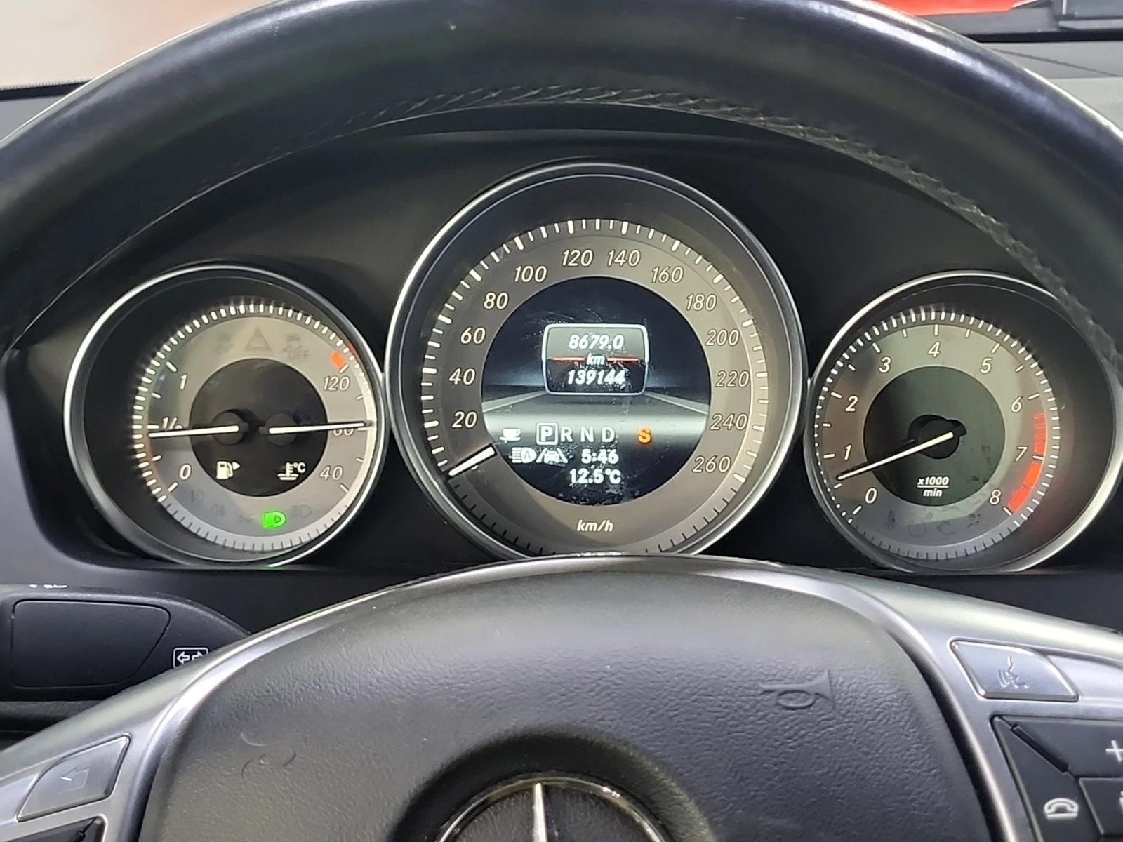 Mercedes-Benz C 350 4MATIC * * CARFAX * * АВТО КРЕДИТ * *  - изображение 10