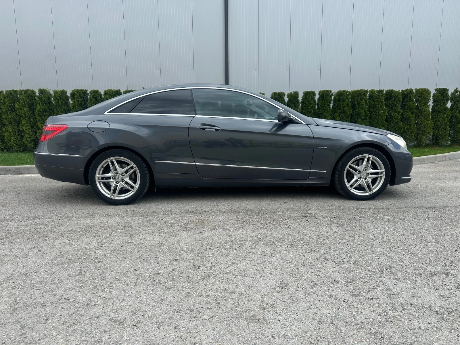 Mercedes-Benz E 250, снимка 6 - Автомобили и джипове - 54379050