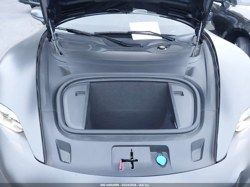 Porsche Taycan Cross Turismo 4, снимка 10 - Автомобили и джипове - 54513165