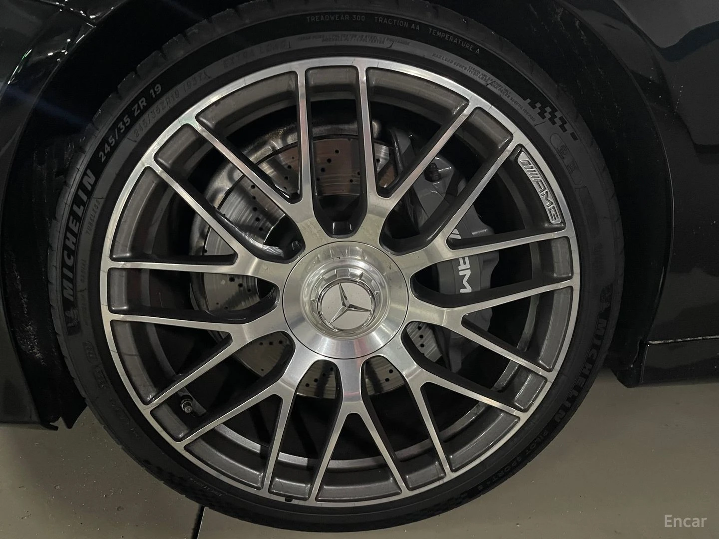 Mercedes-Benz C 63 AMG КОЖА* ПОДГРЕВ* ПАНОРАМА* НАВИ* КАМЕРИ, снимка 10 - Автомобили и джипове - 55425571