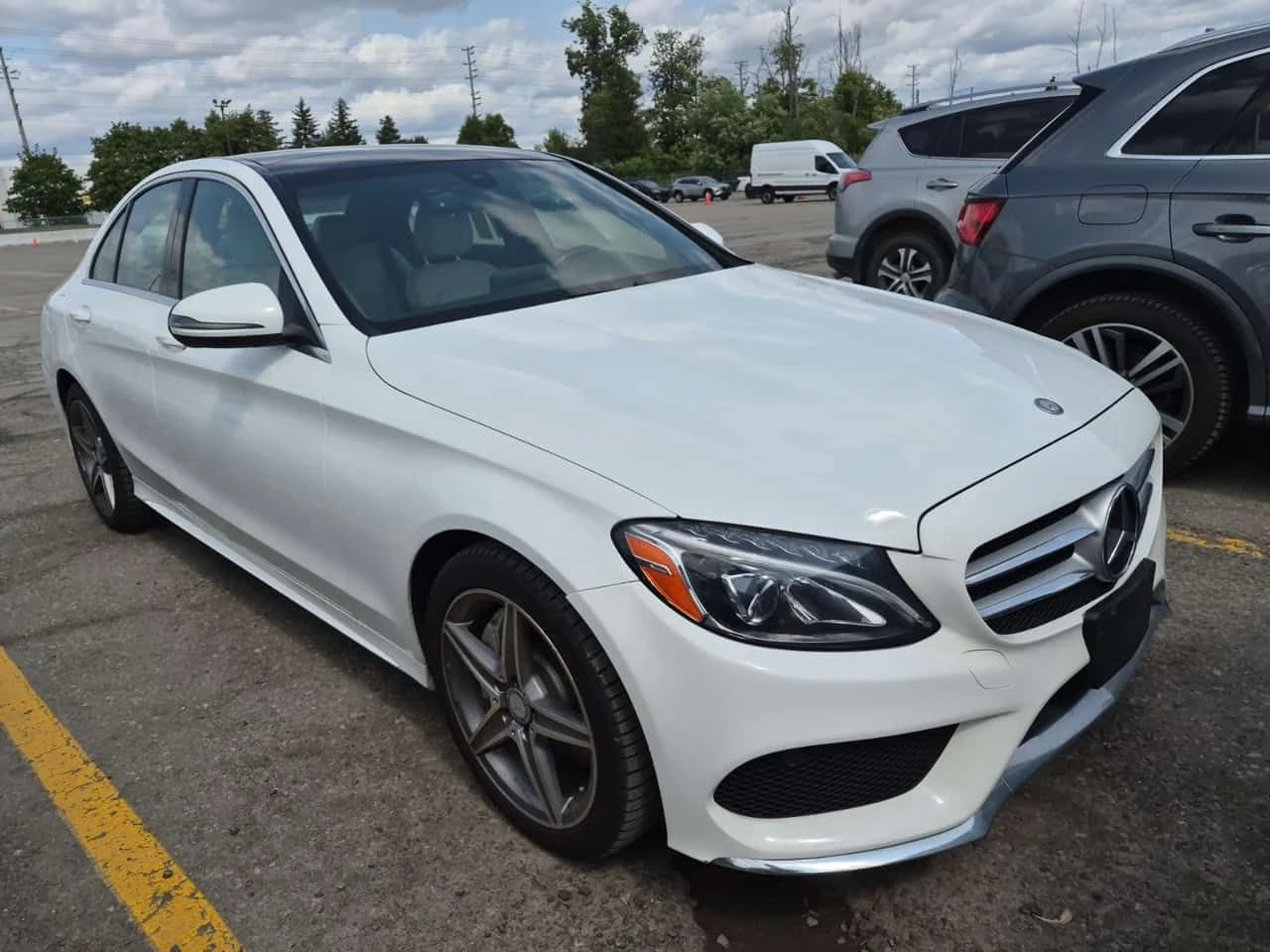 Mercedes-Benz C 300 * CARFAX * ЦЕНА ДО БГ, снимка 2 - Автомобили и джипове - 55616060