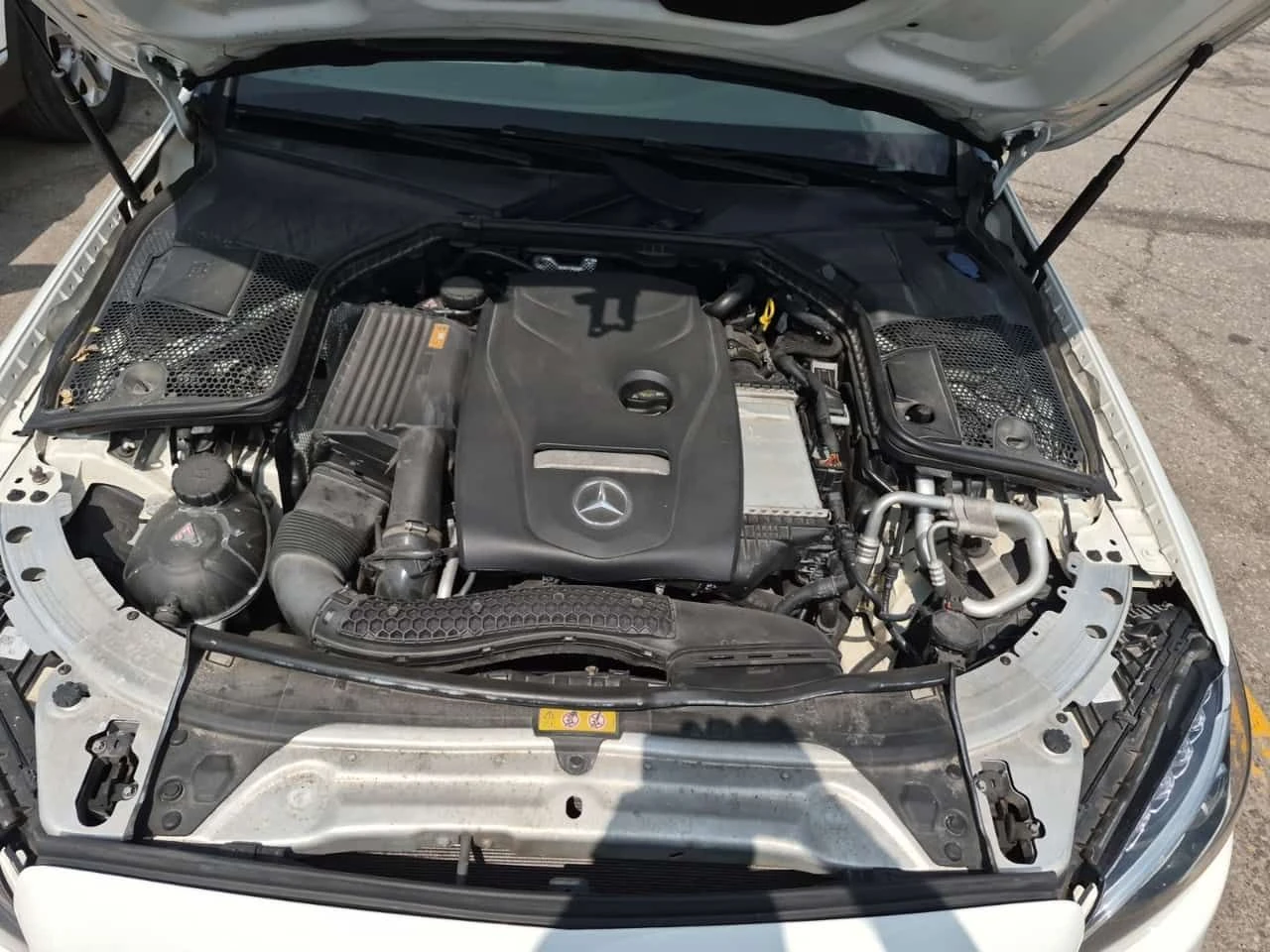Mercedes-Benz C 300 * CARFAX * ЦЕНА ДО БГ, снимка 16 - Автомобили и джипове - 55616060