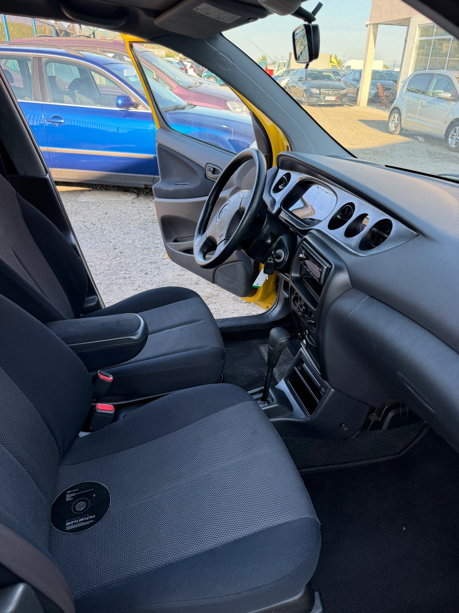 Daihatsu Yrv YRV 1.3 Limited, снимка 4 - Автомобили и джипове - 55629730