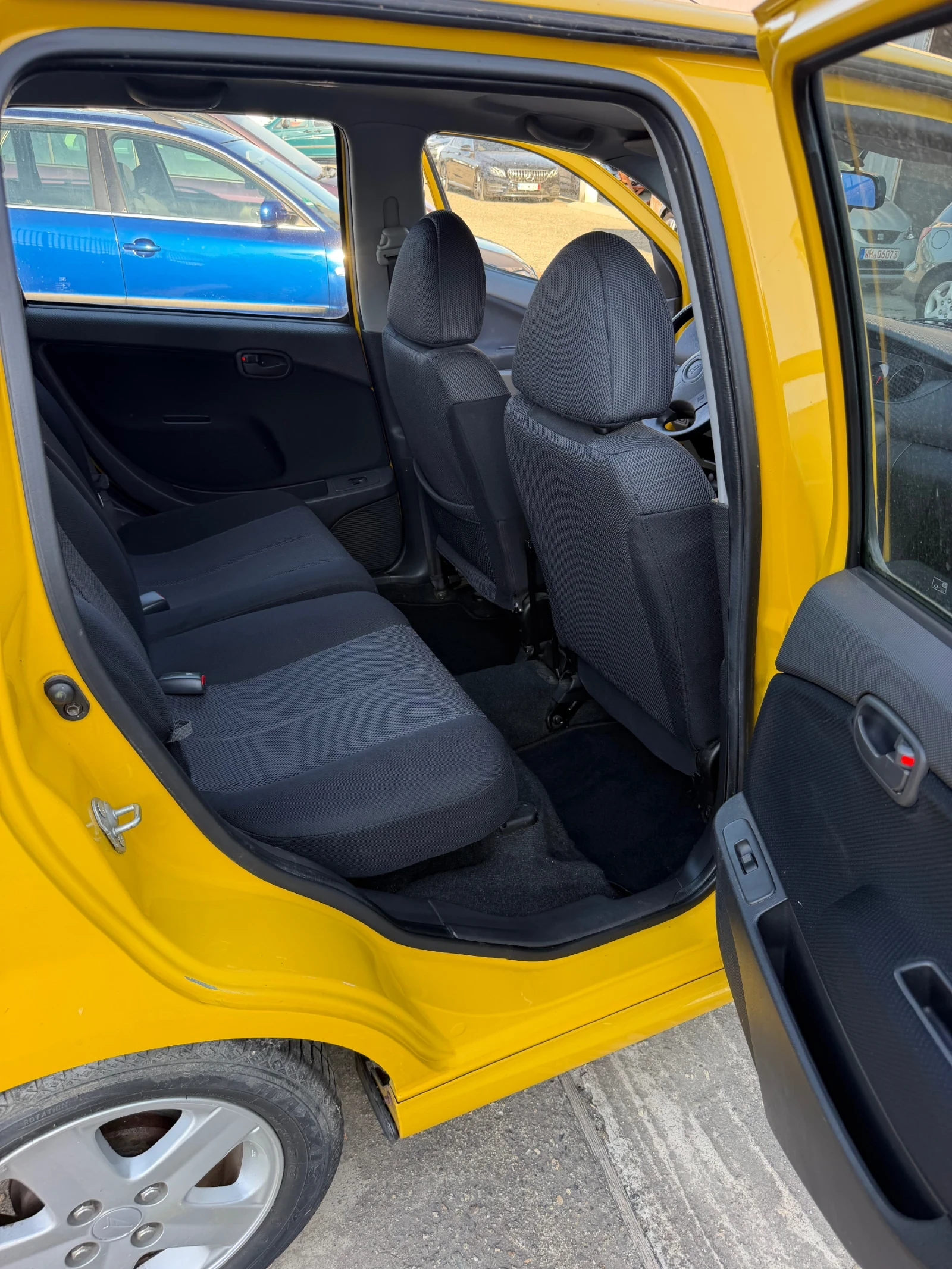 Daihatsu Yrv YRV 1.3 Limited, снимка 6 - Автомобили и джипове - 55629730