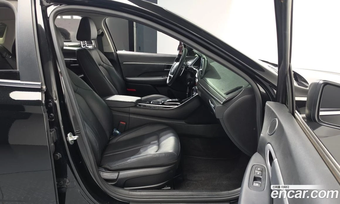 Hyundai Sonata 2.0 Smart, снимка 14 - Автомобили и джипове - 55839980