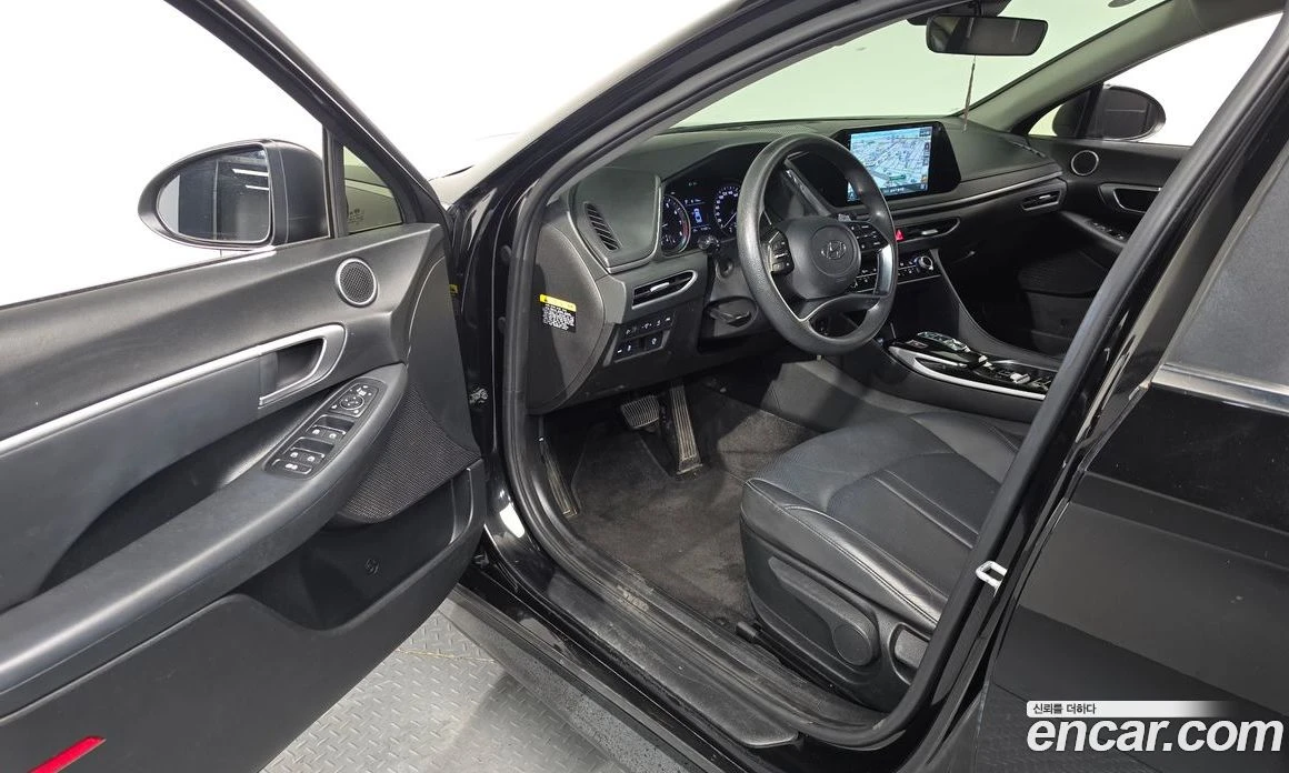 Hyundai Sonata 2.0 Smart, снимка 11 - Автомобили и джипове - 55839980
