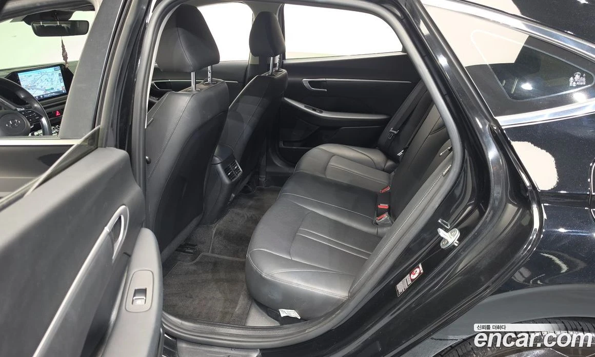 Hyundai Sonata 2.0 Smart, снимка 15 - Автомобили и джипове - 55839980