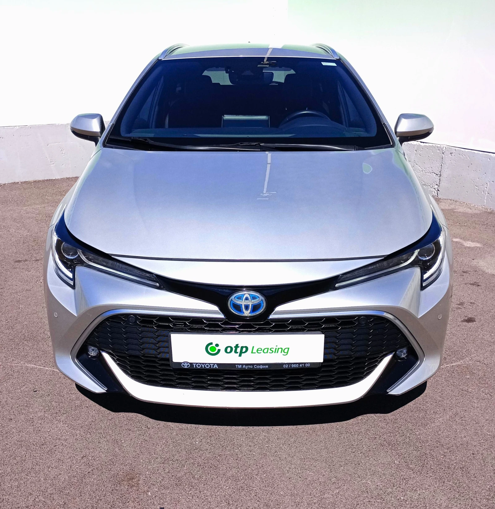 Toyota Corolla 2.0 HSD LUXURY, снимка 2 - Автомобили и джипове - 56205676