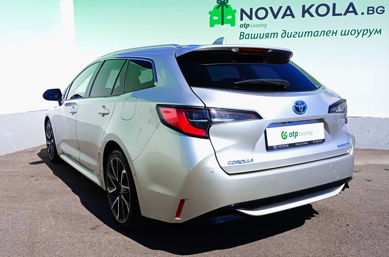 Toyota Corolla 2.0 HSD LUXURY, снимка 4 - Автомобили и джипове - 56205676