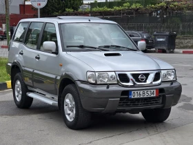 ������ Nissan Terrano