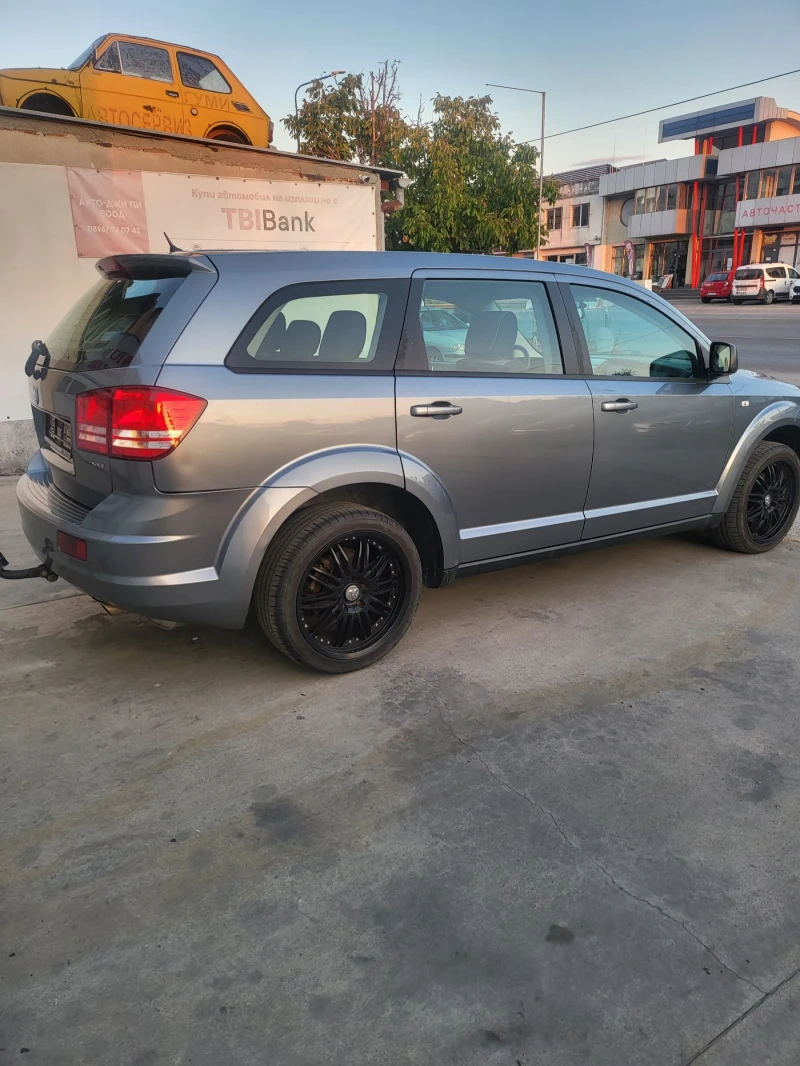 Dodge Journey 2.4 i, снимка 5 - Автомобили и джипове - 47755394