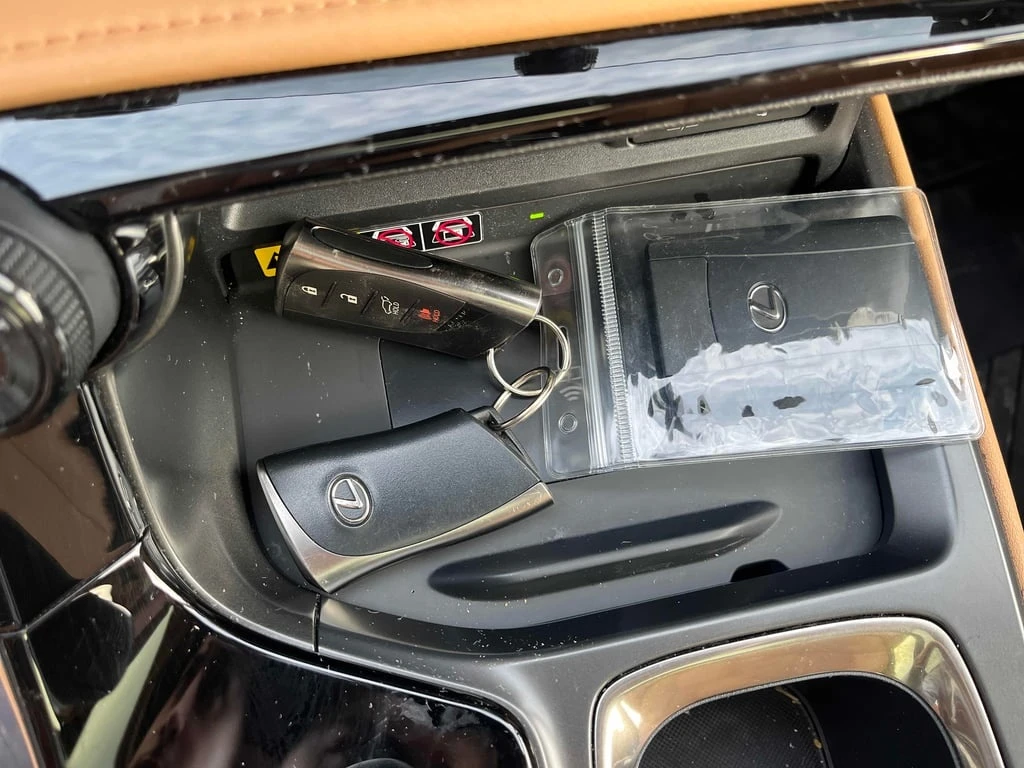 Lexus NX * 350h * CARFAX * ���� �� �� | Mobile.bg � ����������� 13