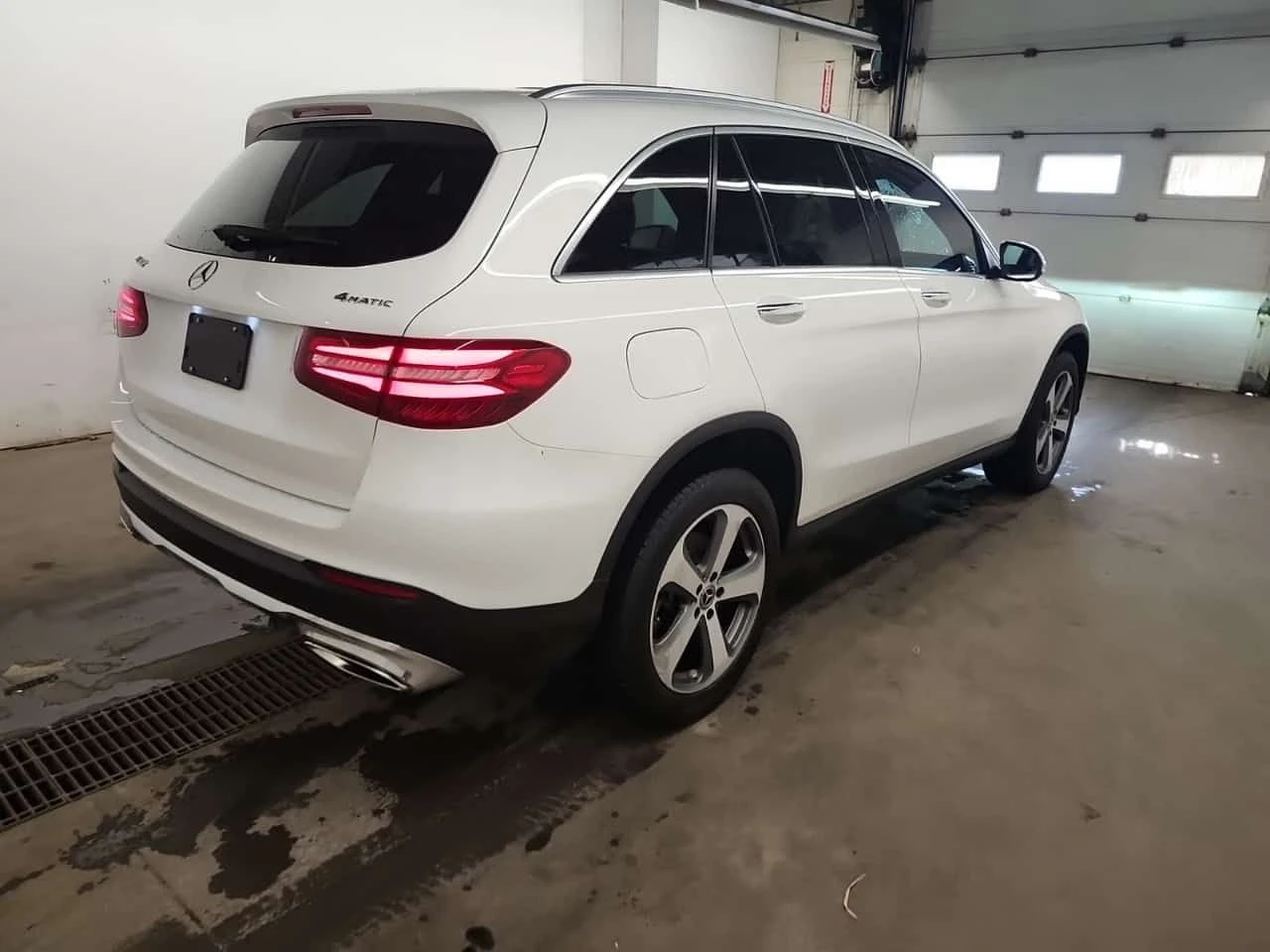 Mercedes-Benz GLC 300 * ���� * �������� * 2 ����� * KEYLESS*  | Mobile.bg � ����������� 3